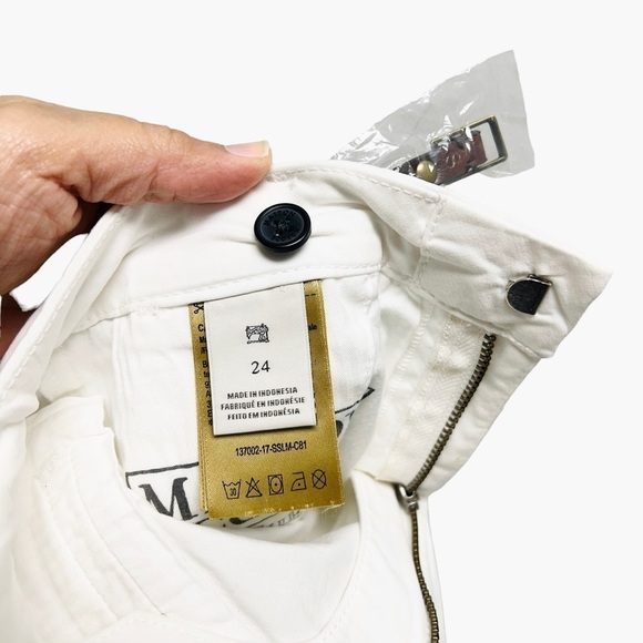 Scotch & Soda Maison Scotch White Short With Belt - Picture 8 of 8